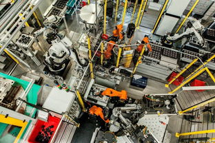 25台机器人在3条生产线上同时工作 操作精度控制在 0.1 毫米之内 厉害了我的机器人